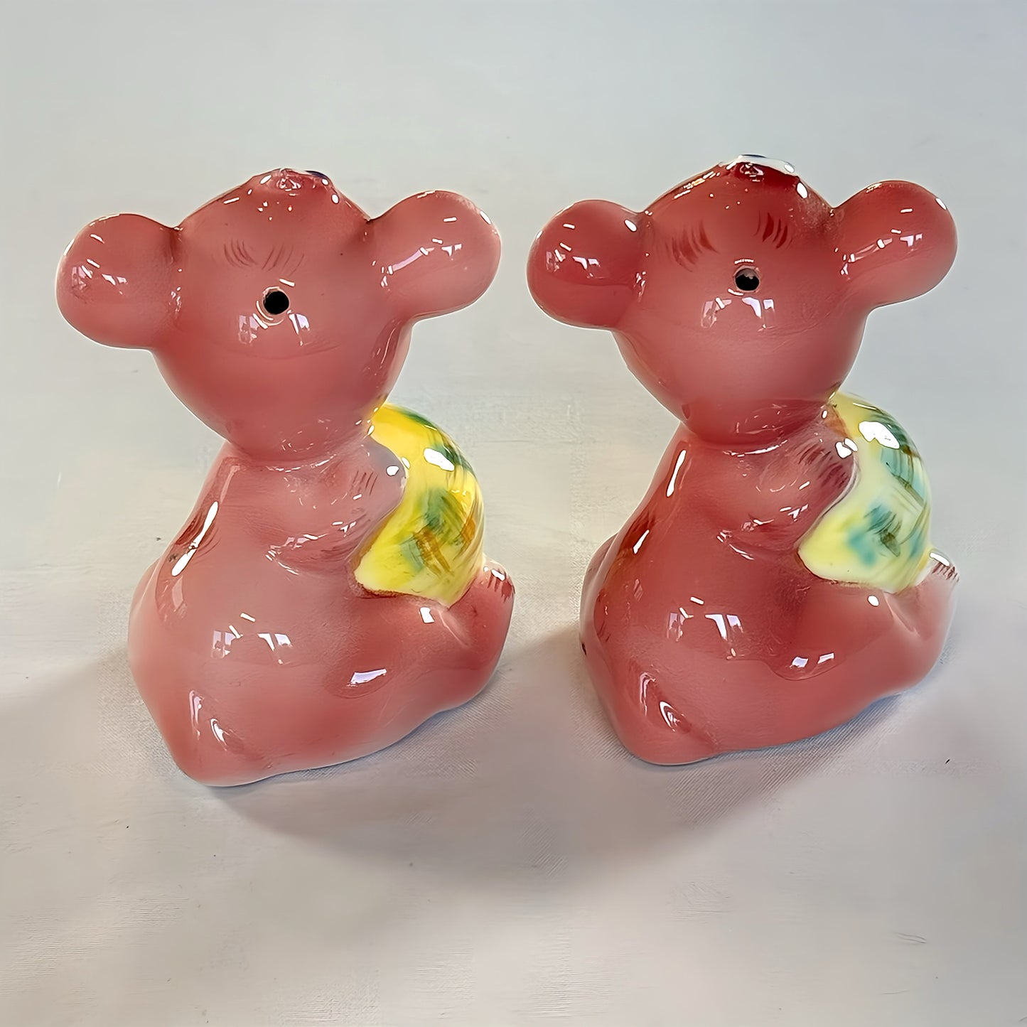 Salt & Pepper Figurine Collextion