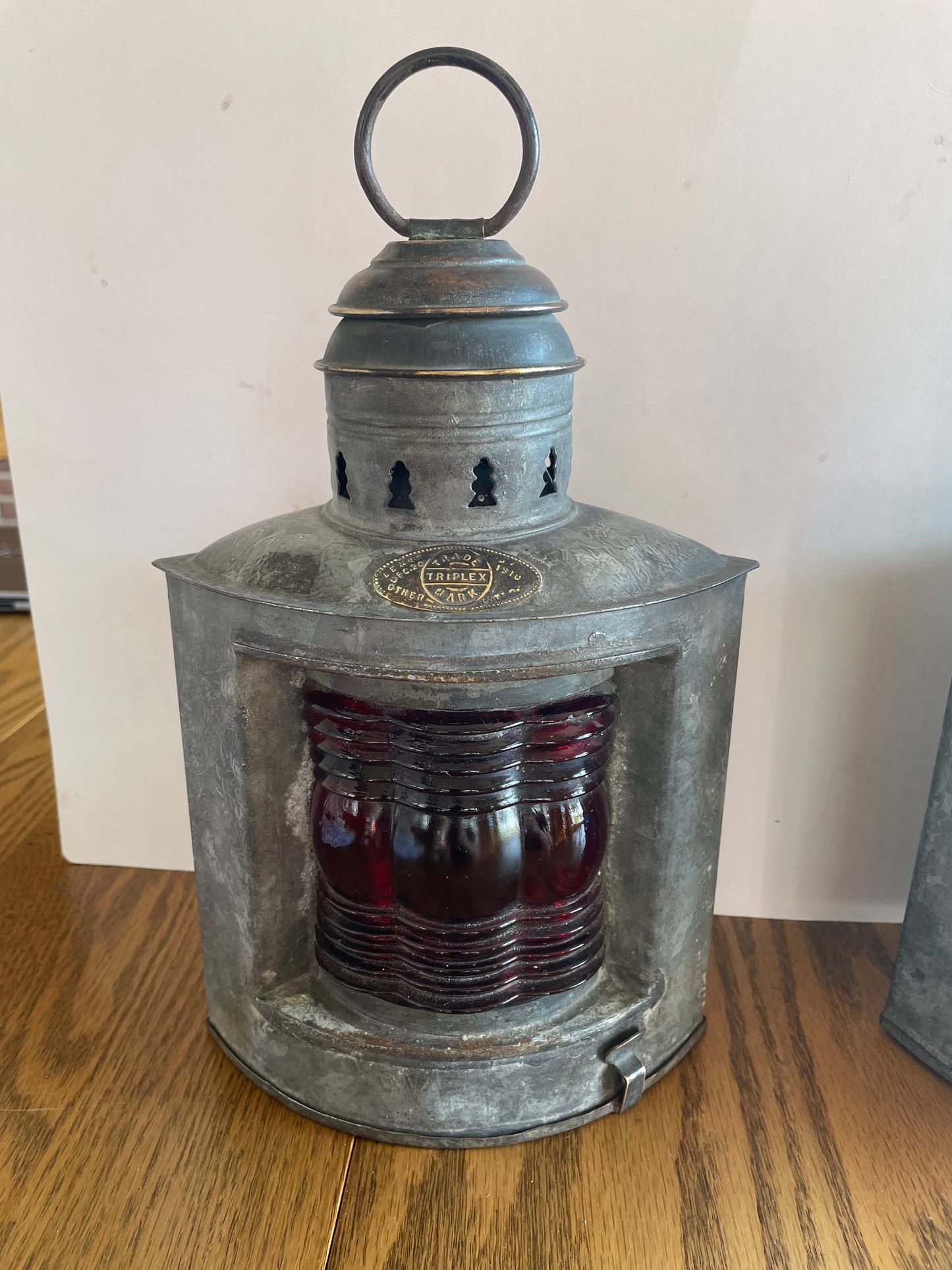 Pair of Port & Starboard ships lanterns