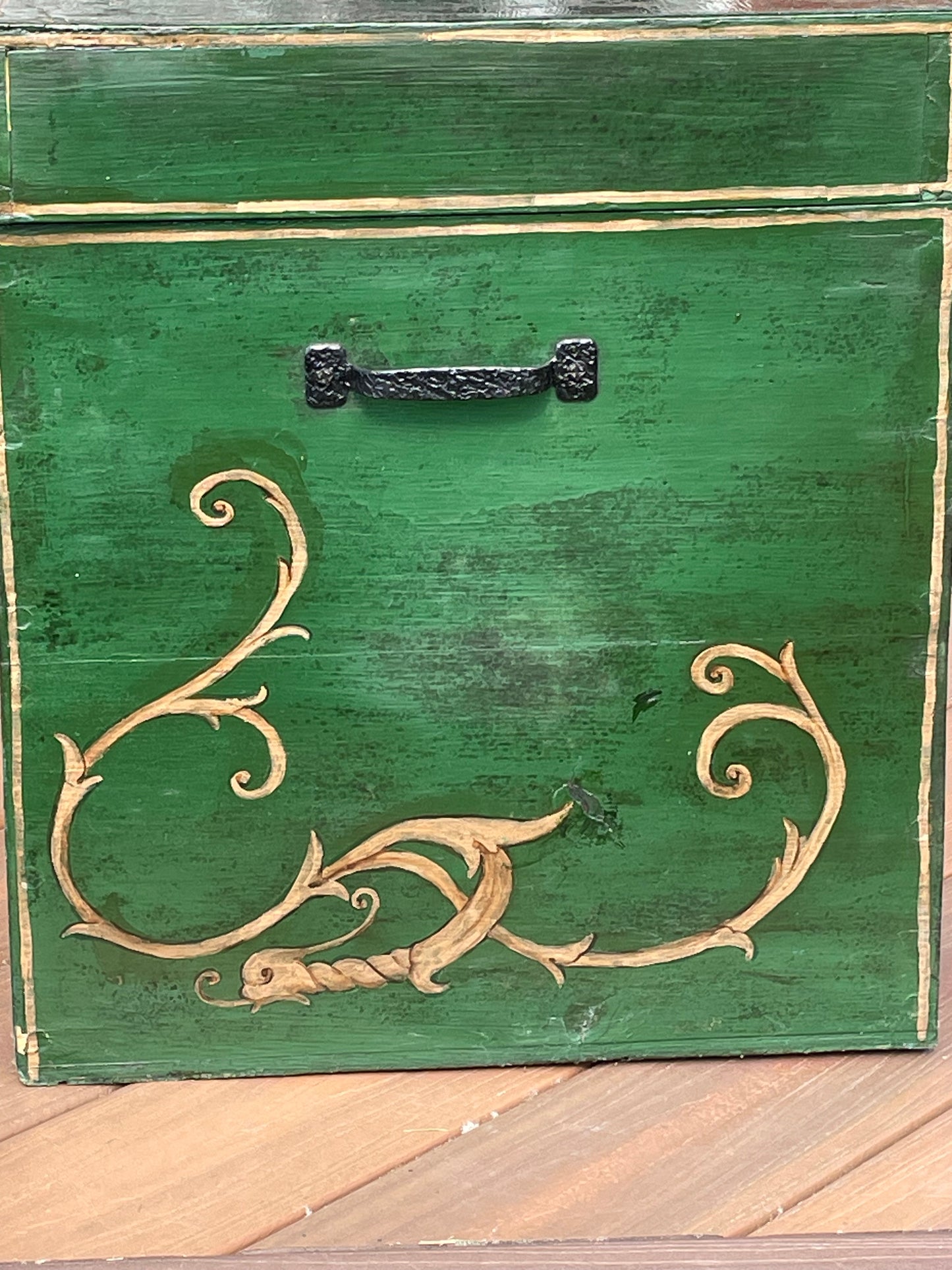 New England Folk Art Sea Chest