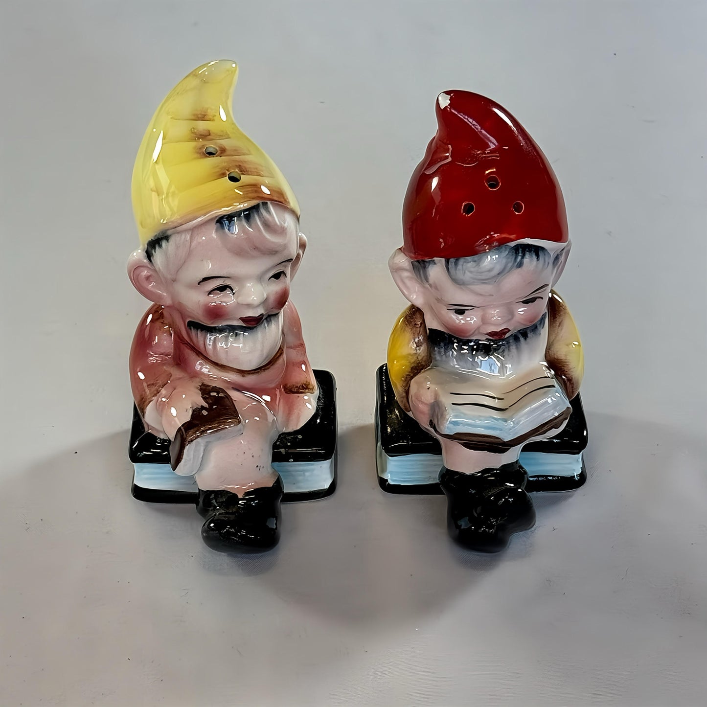 Salt & Pepper Figurine Collextion